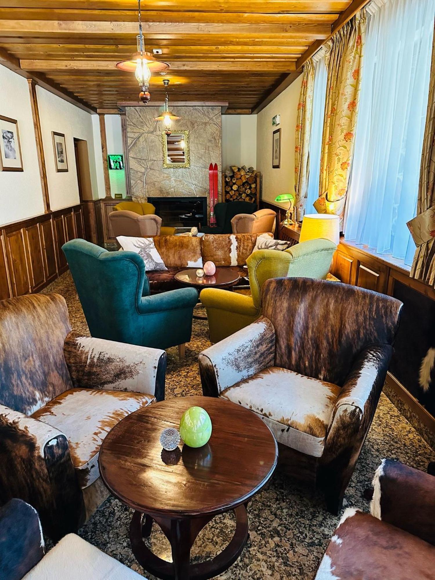 Horsky Hotel Encian Доновали Екстериор снимка