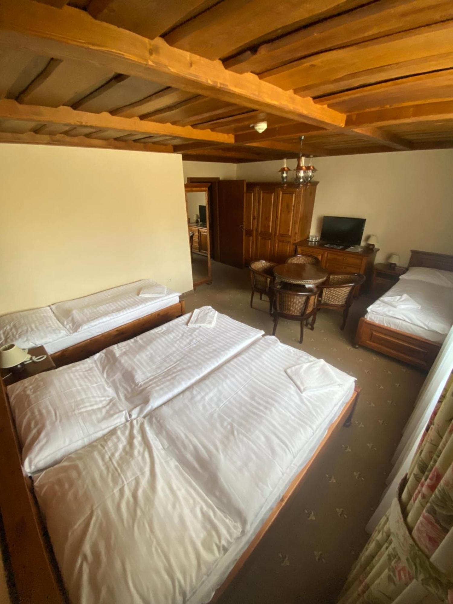 Horsky Hotel Encian Доновали Екстериор снимка
