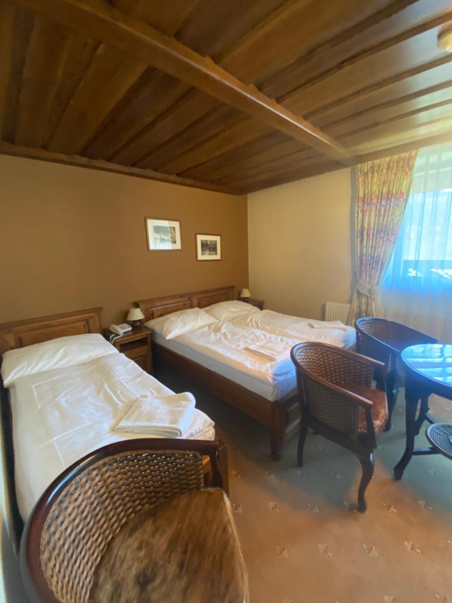 Horsky Hotel Encian Доновали Екстериор снимка