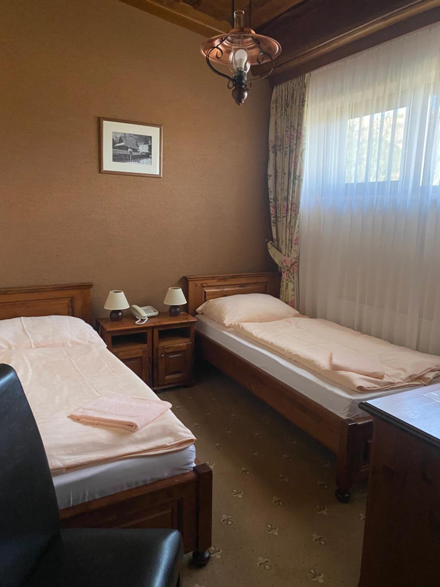 Horsky Hotel Encian Доновали Екстериор снимка