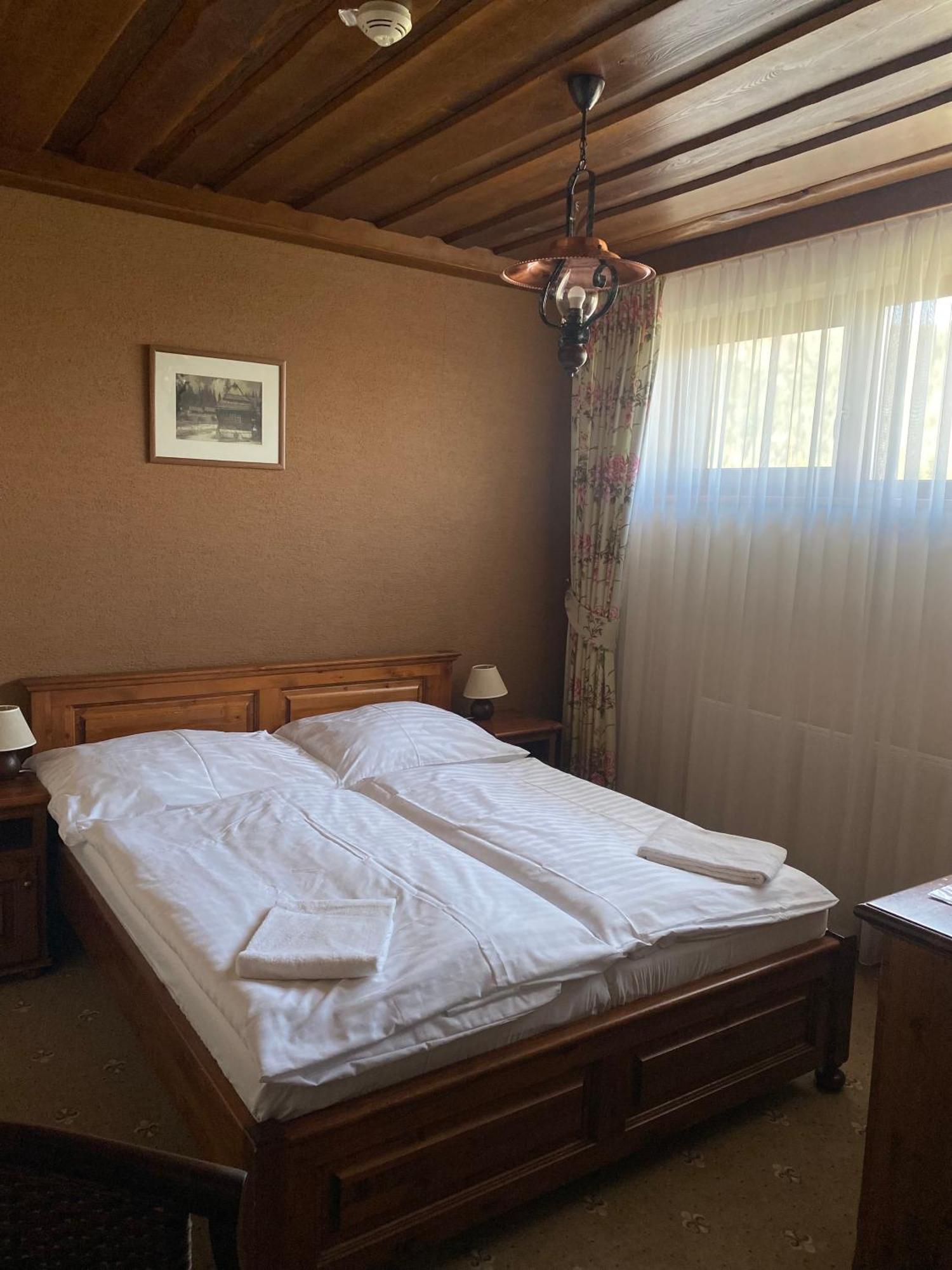 Horsky Hotel Encian Доновали Екстериор снимка